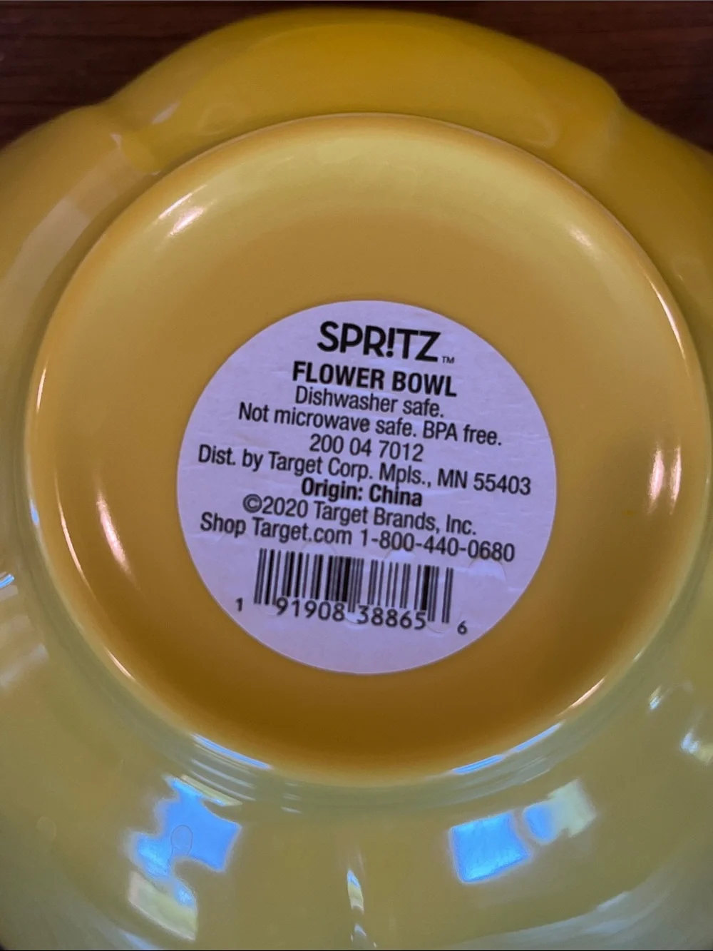NWT Bright Yellow Flower Melamine Dessert Bowls with Orange Centers - Set of 4